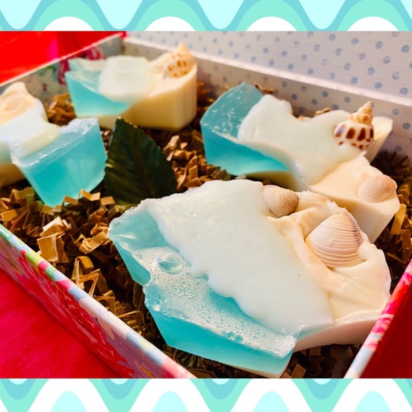 🌴Beach Soap🌴 - Picture 2 of 4